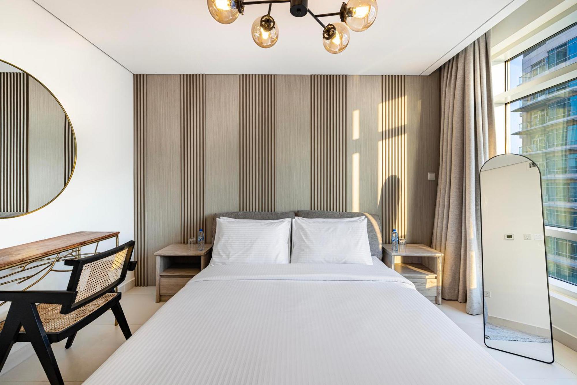 Apartment High-floor Luxury 2br In Loft Downtown Dubai