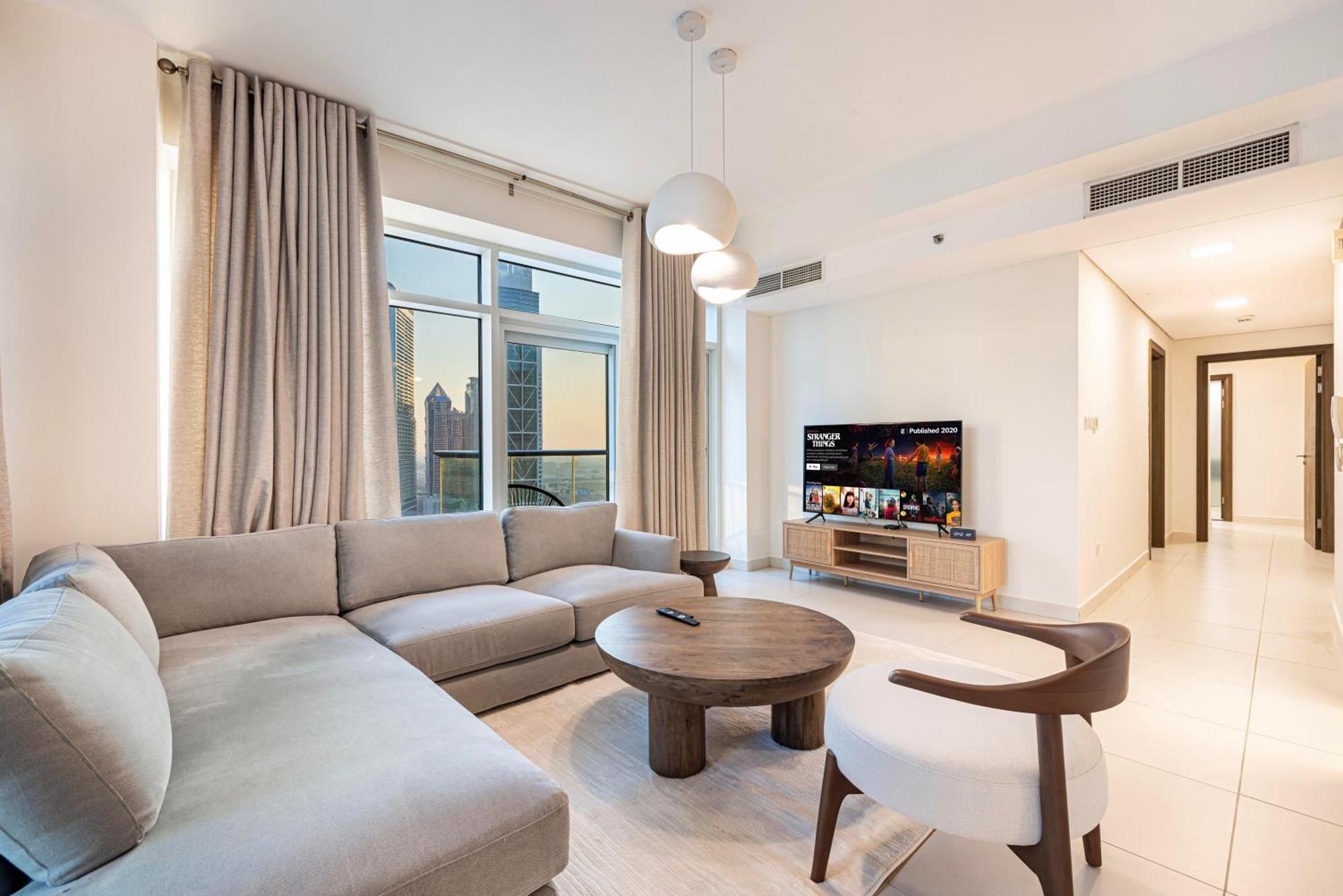 High-floor Luxury 2br In Loft Downtown