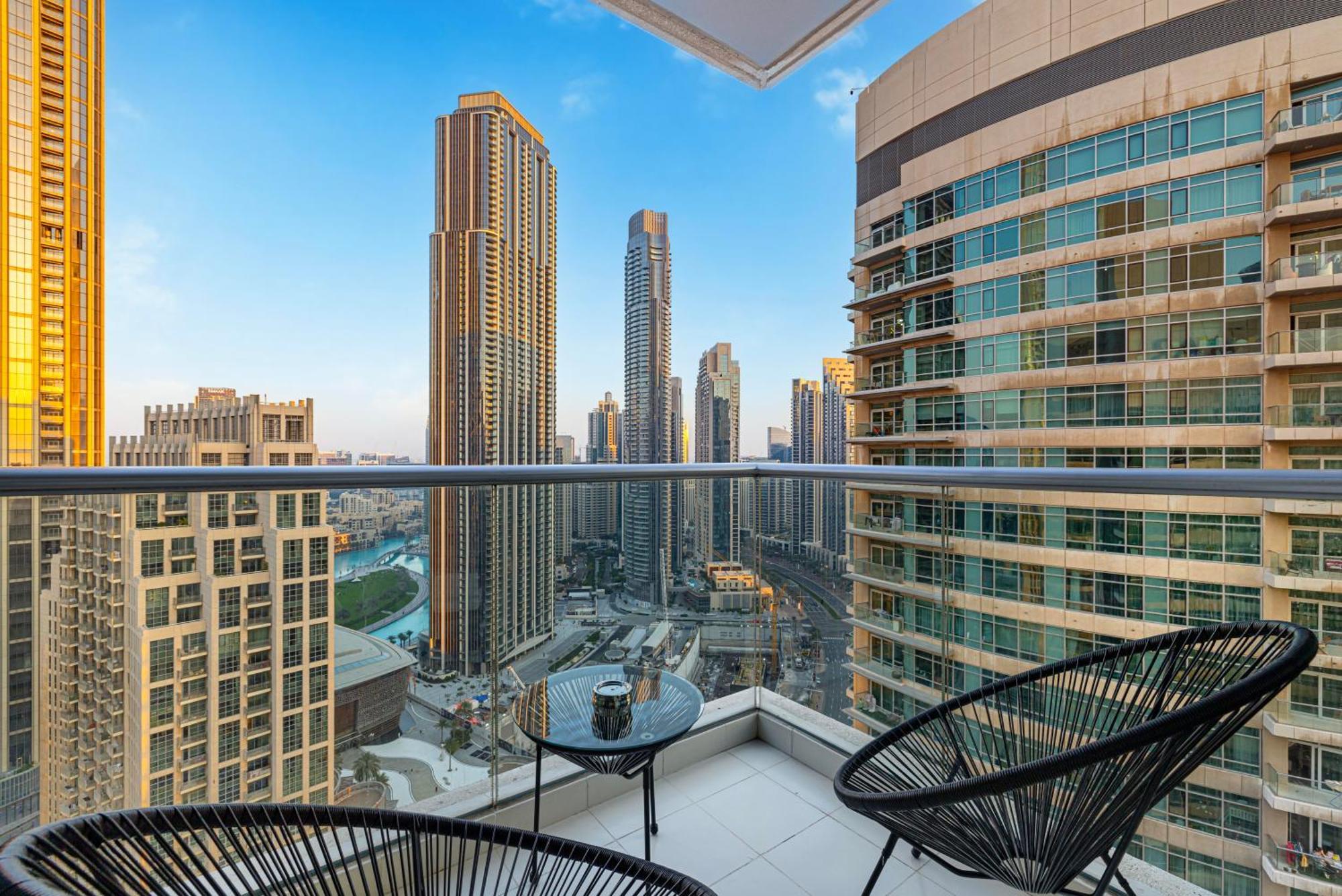 Apartment High-floor Luxury 2br In Loft Downtown *